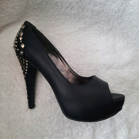 black heels with beautiful design on theback sz8/9 - Picture 10 of 12